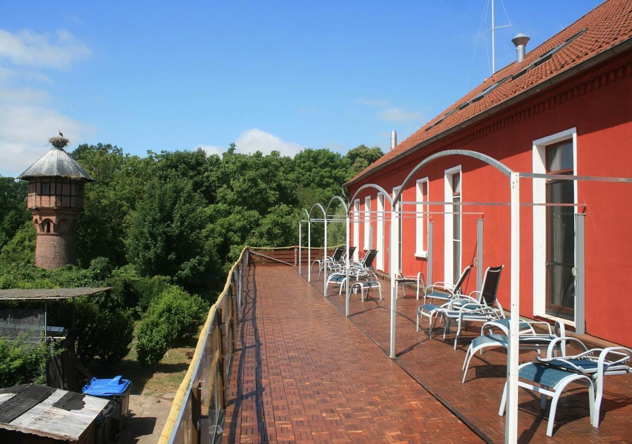 Landhotel Storchenkrug Rühstädt Extérieur photo
