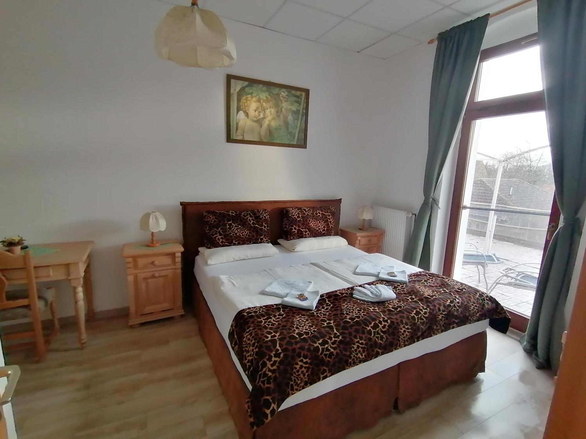 Landhotel Storchenkrug Rühstädt Extérieur photo